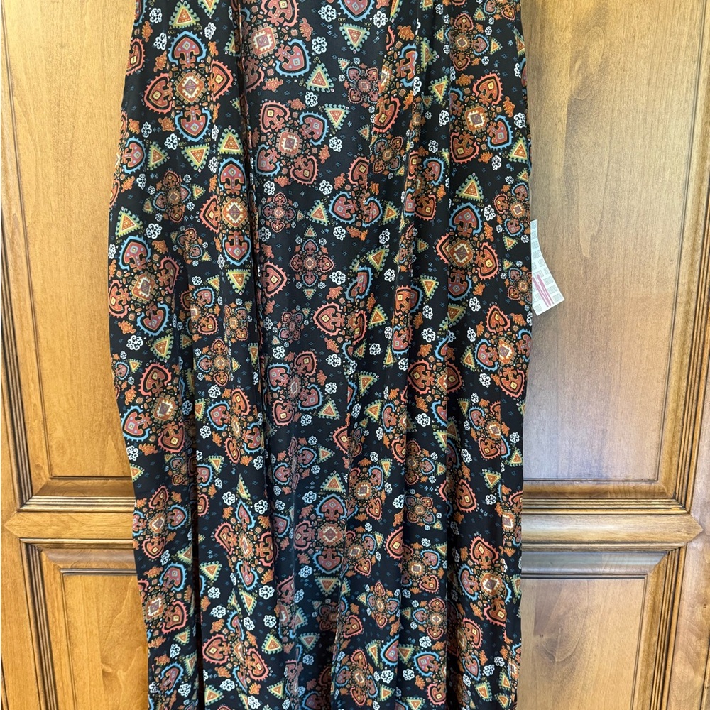 LuLaRoe NWT! Joy style! Patterned long vest Size Medium Floral New